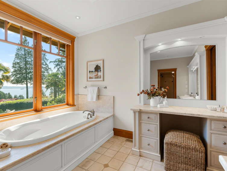 3091 Mathers Avenue, West Vancouver, BC, V7V 2K3 - 11
