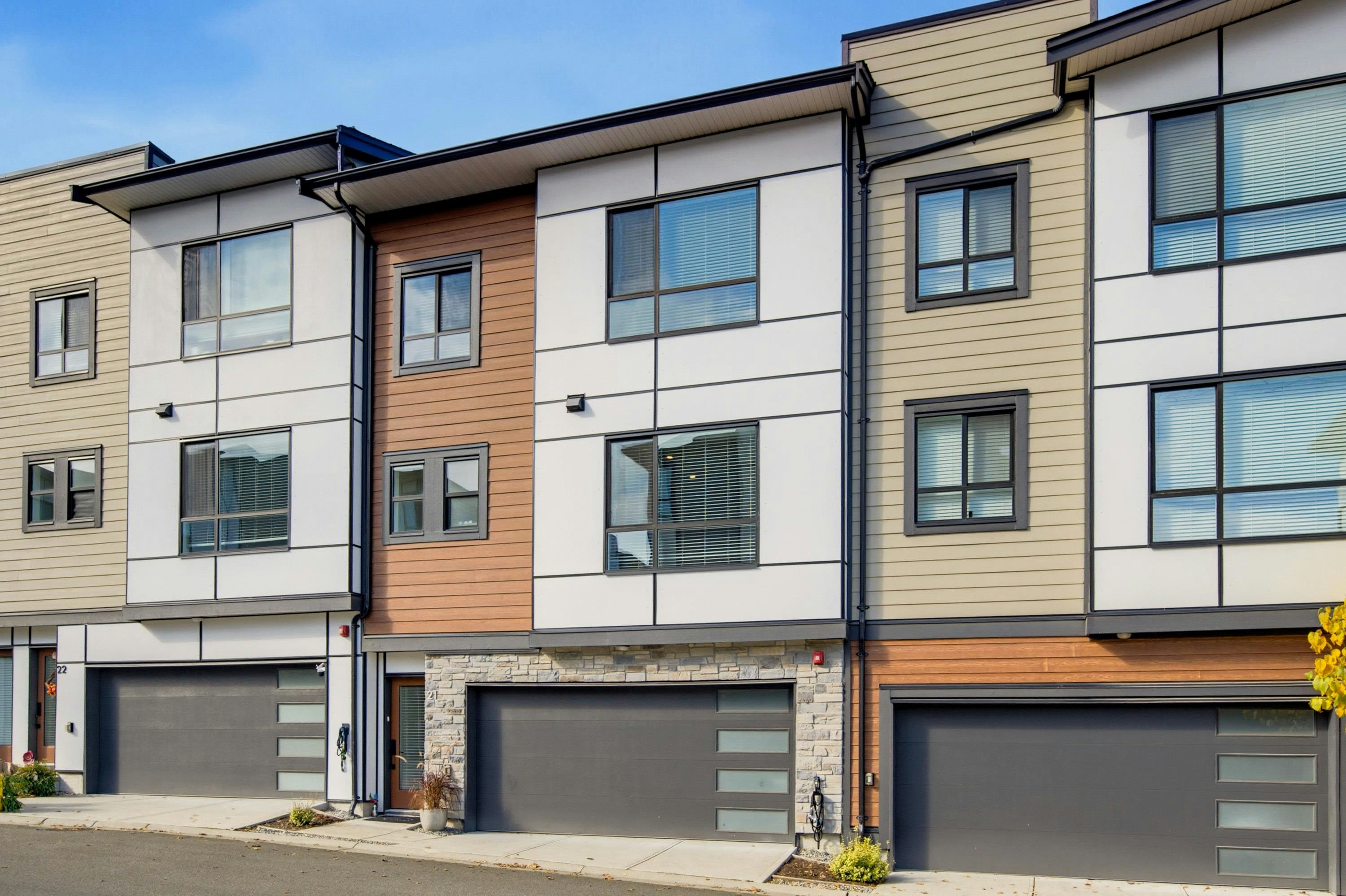 21-20150 81 Avenue, Langley, BC, V2Y 3L8