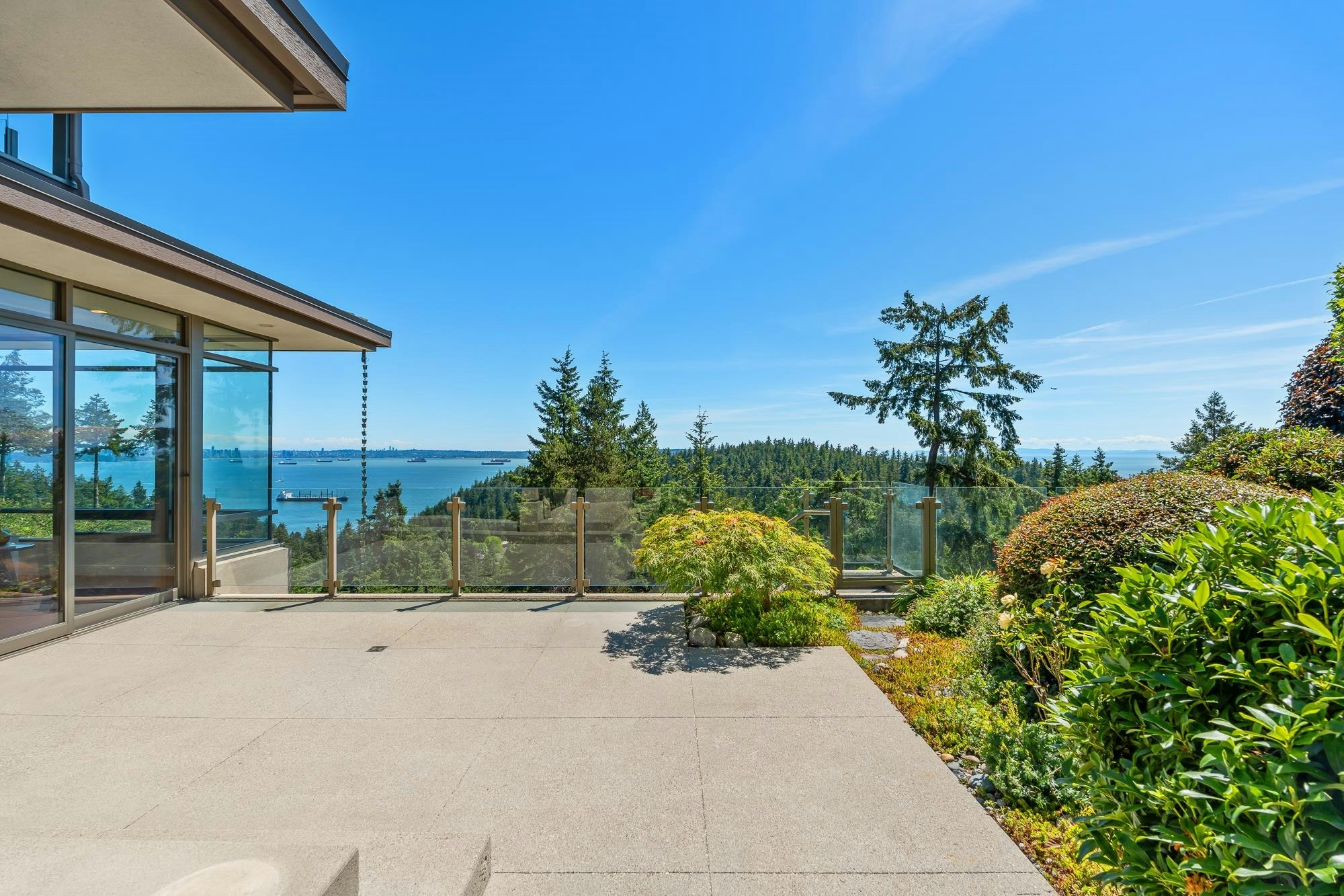4936 Meadfeild Road, West Vancouver, BC, V7W 3J8 - 27
