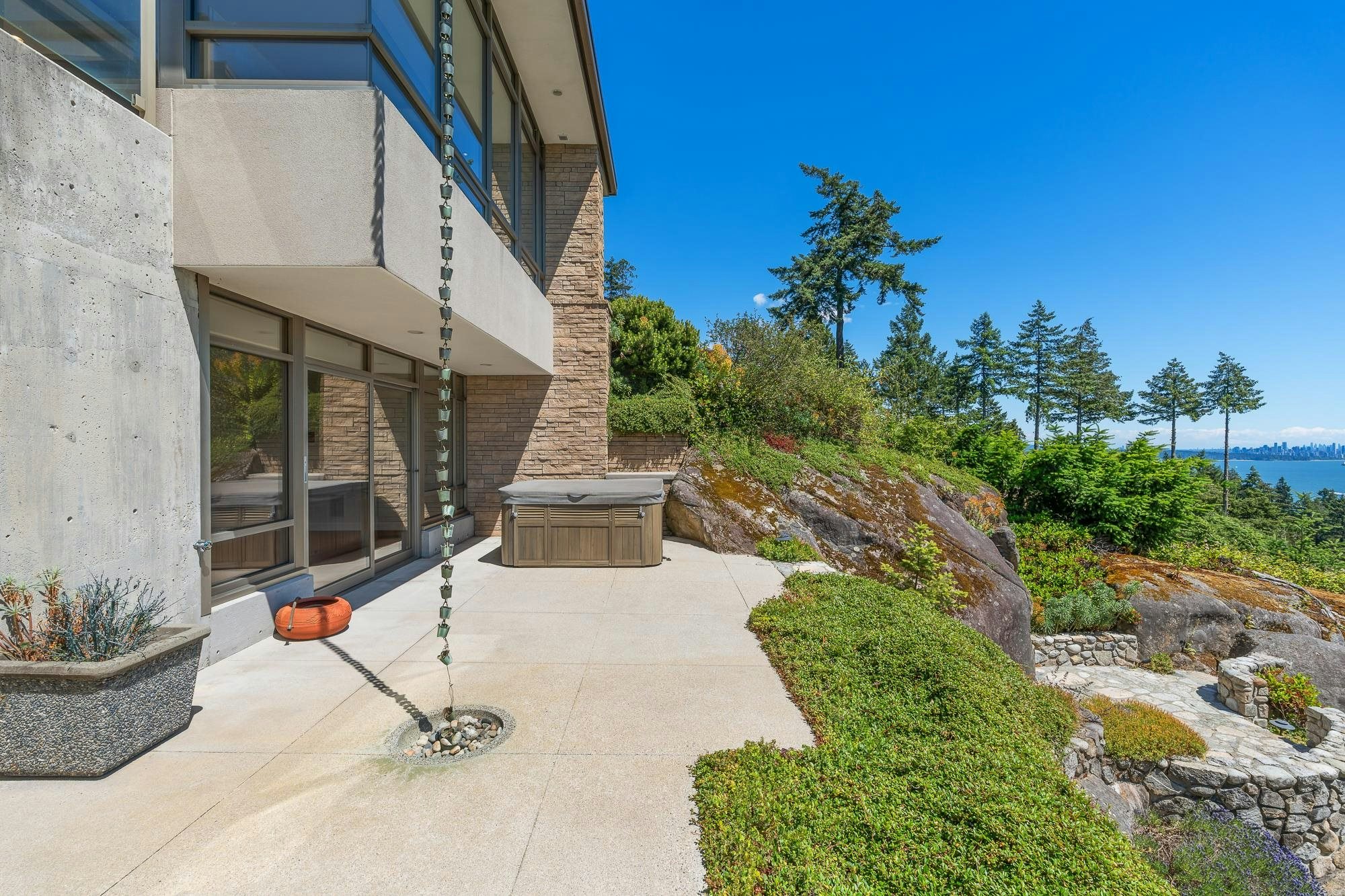 4936 Meadfeild Road, West Vancouver, BC, V7W 3J8 - 30