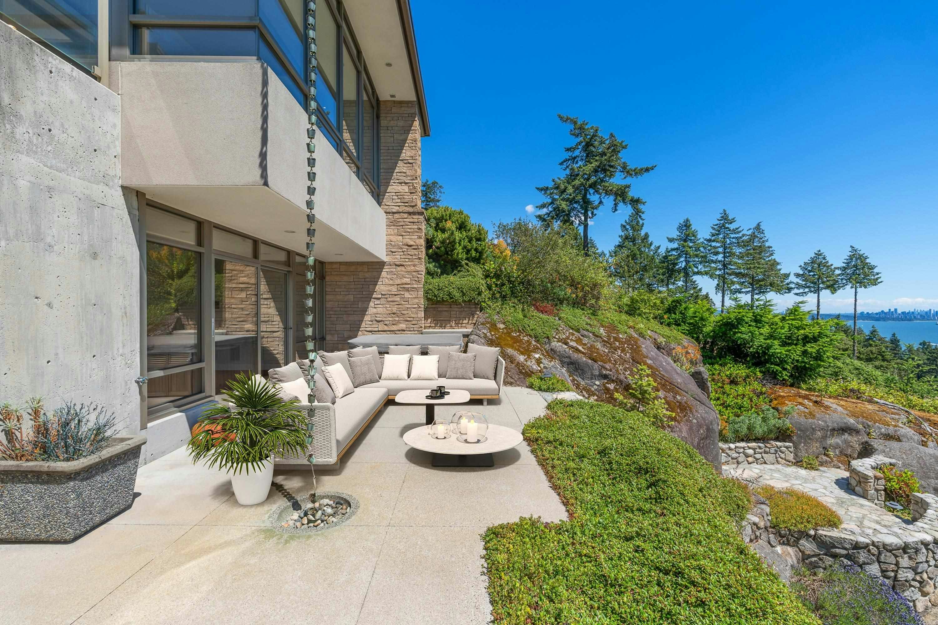 4936 Meadfeild Road, West Vancouver, BC, V7W 3J8 - 29