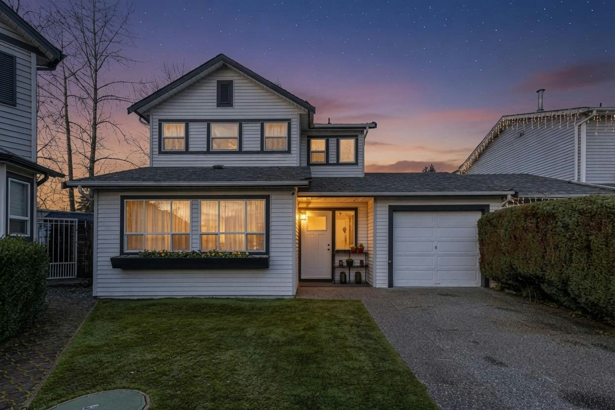 15-11125 232nd Street, Maple Ridge, BC, V2X 3R3