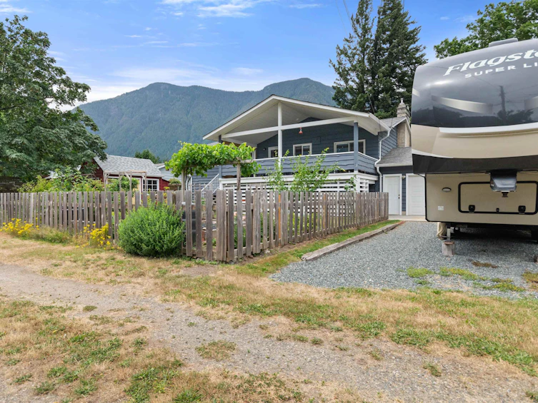 630 Hazel Street, Hope, BC, V0X 1L0 - 38