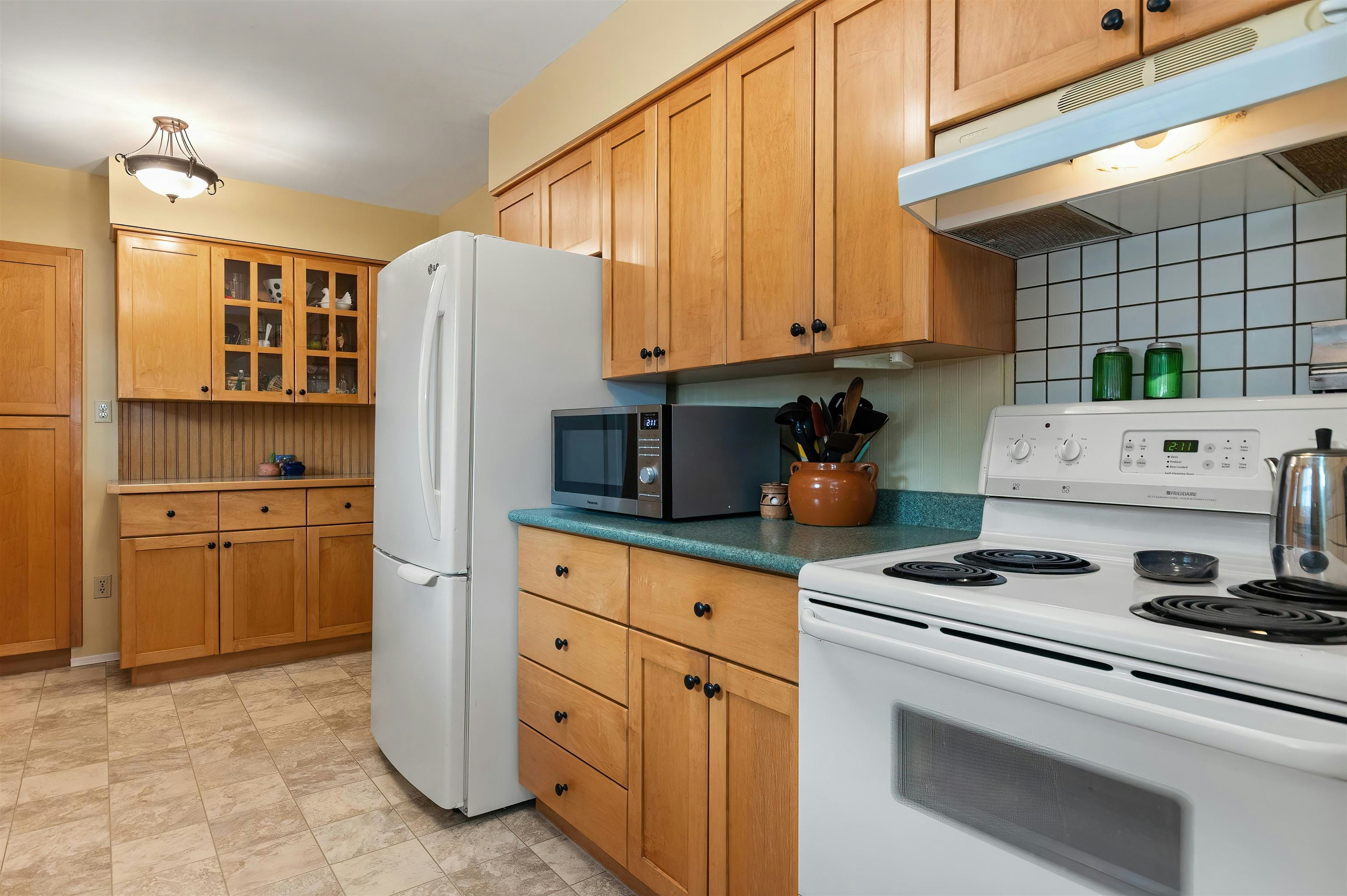 630 Hazel Street, Hope, BC, V0X 1L0 - 8