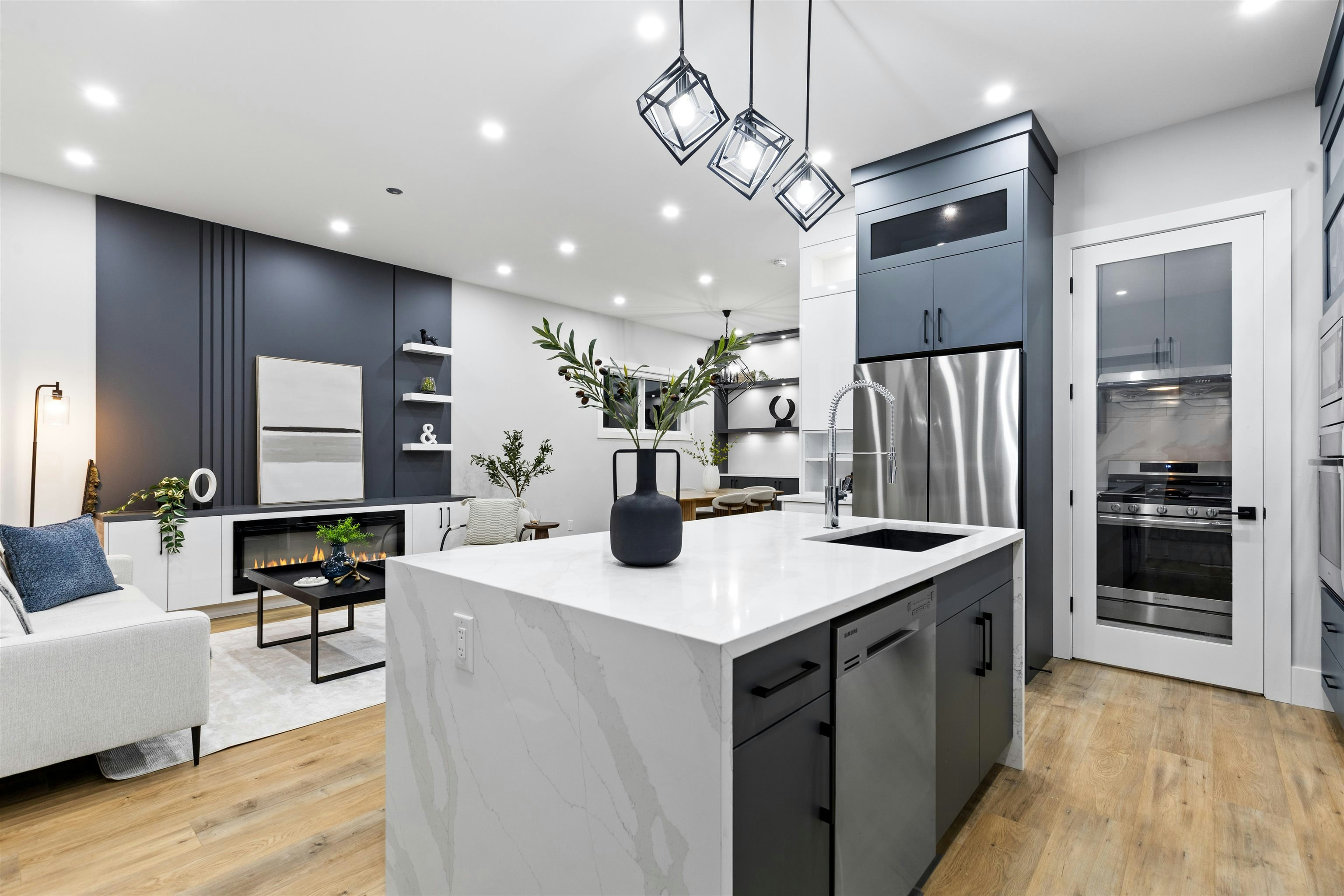 16717 15a Avenue, Surrey, BC, V3S 9X7 - 10
