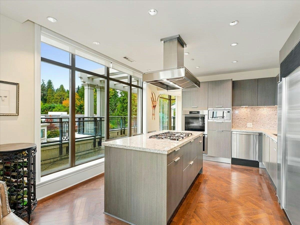 PH-526 Waters Edge Crescent, West Vancouver, BC, V7T 0A2 - 9