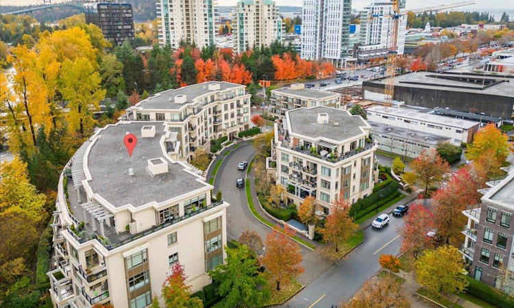 PH-526 Waters Edge Crescent