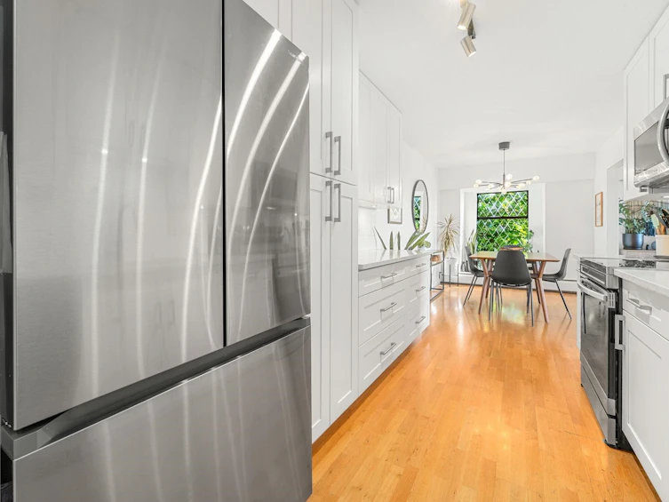 204-150 E 5th Street, North Vancouver, BC, V7L 1L5 - 8