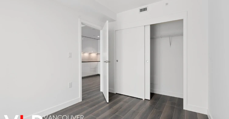 1206-8188 Fraser Street, Vancouver, BC, V5X 2T7 - 8