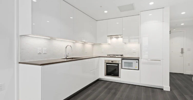 1206-8188 Fraser Street, Vancouver, BC, V5X 2T7 - 4