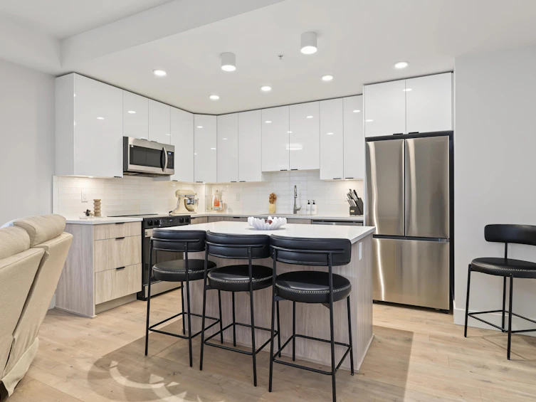 602-13458 95 Avenue, Surrey, BC, V3V 0H1 - 12