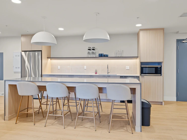 602-13458 95 Avenue, Surrey, BC, V3V 0H1 - 7