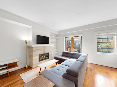 5978 Oak Street - 3
