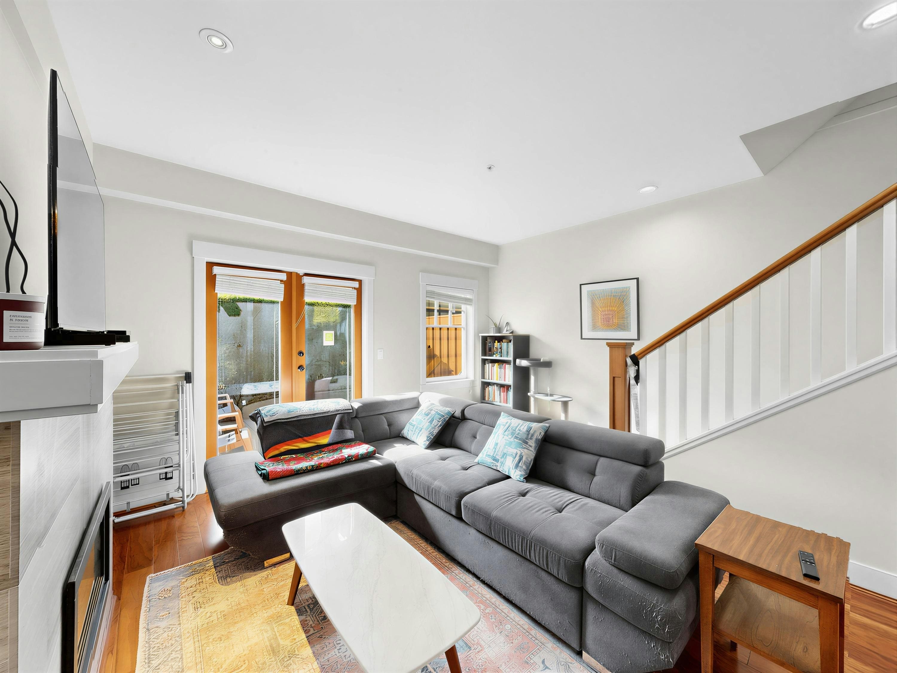 5978 Oak Street, Vancouver, BC, V6M 2W2 - 2