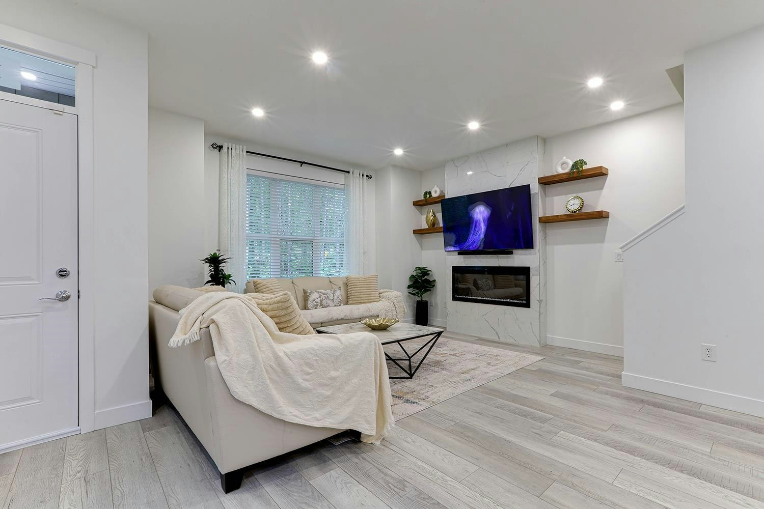 1437 Collins Road, Coquitlam, BC, V3E 0A9 - 4