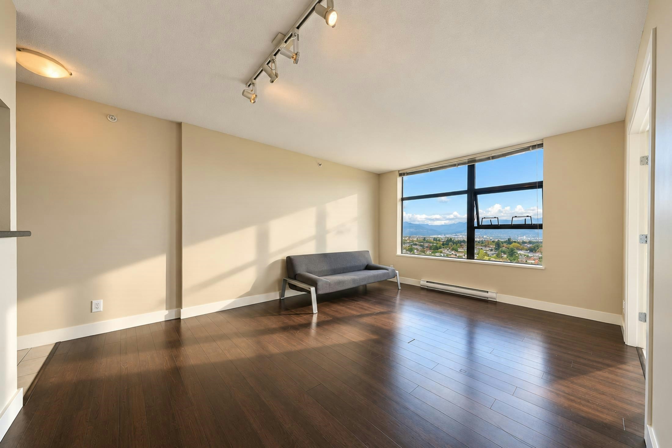 2509-5380 Oben Street, Vancouver, BC, V5R 6H7 - 8