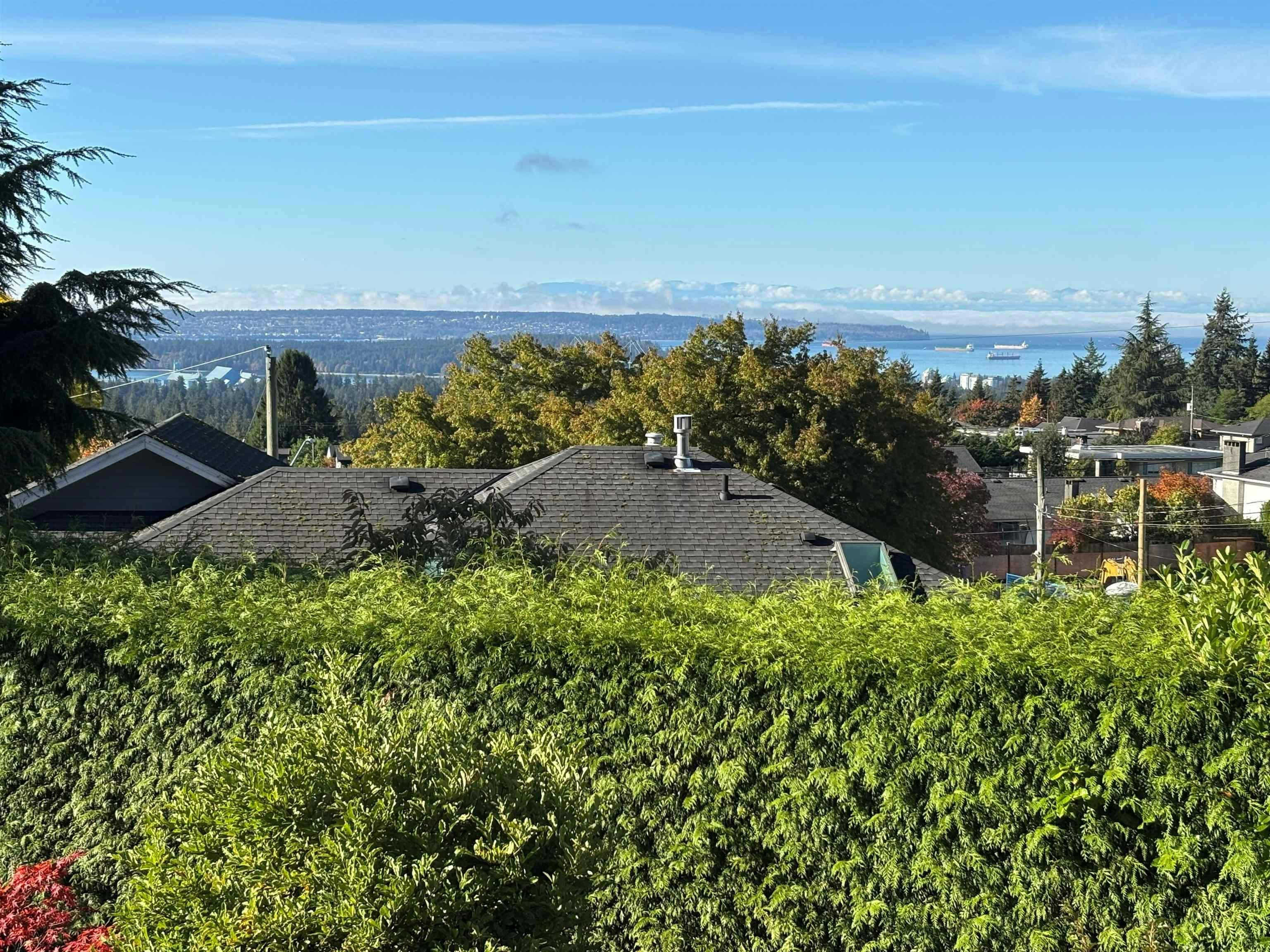 4243 Delbrook Avenue, North Vancouver, BC, V7N 4A4