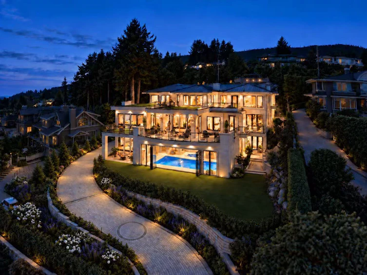 835 Farmleigh Road, West Vancouver, BC, V7S 1Z8