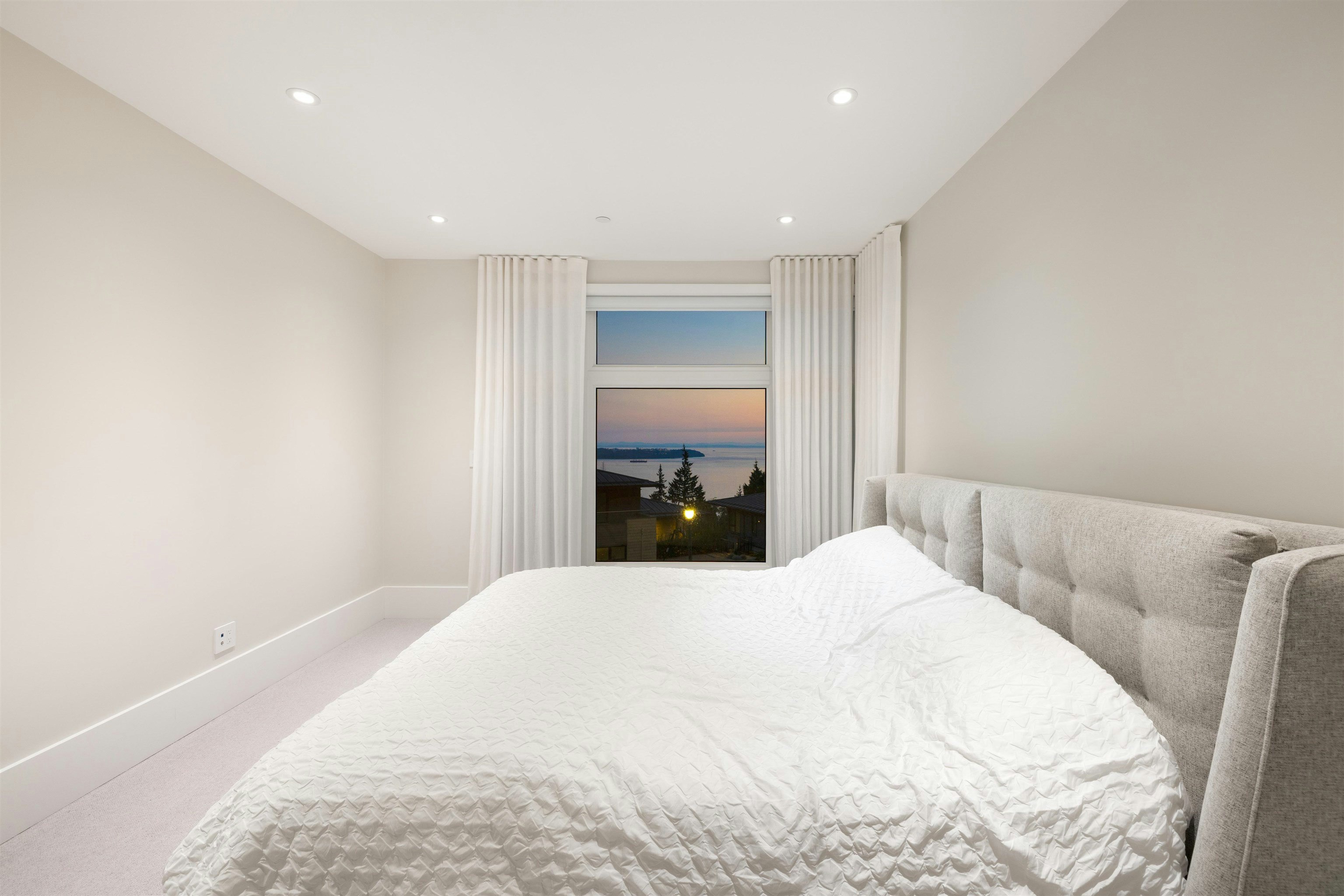 2993 Burfield Place, West Vancouver, BC, V7S 0A9 - 30