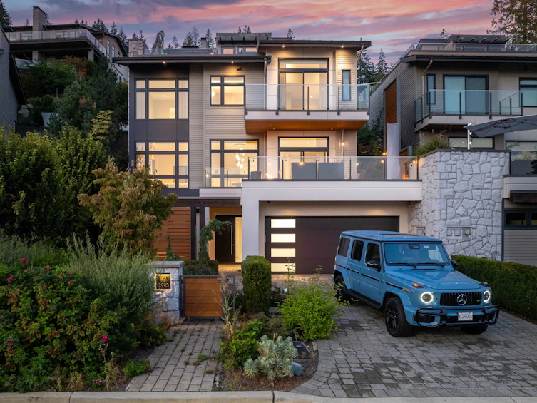 2993 Burfield Place, West Vancouver, BC, V7S 0A9 - 2