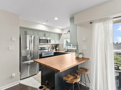 34-7370 Stride Avenue - 3