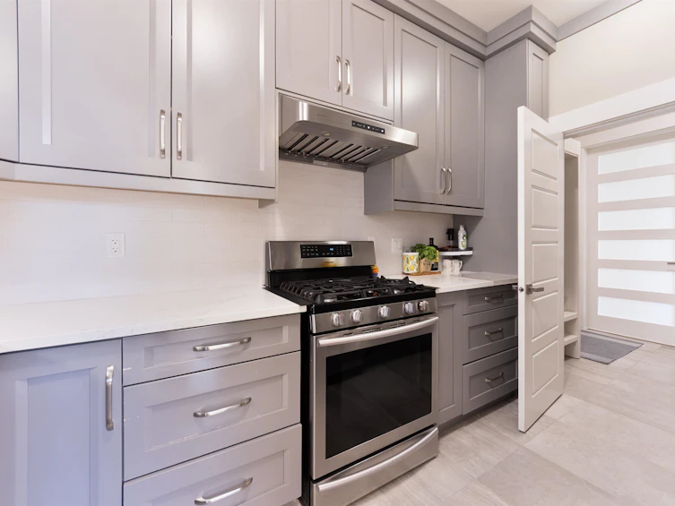 7679 155 Street, Surrey, BC, V3R 9C1 - 14