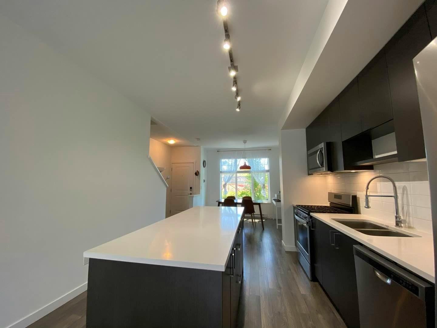 37-16678 25 Avenue, Surrey, BC, V3Z 0Z2 - 2