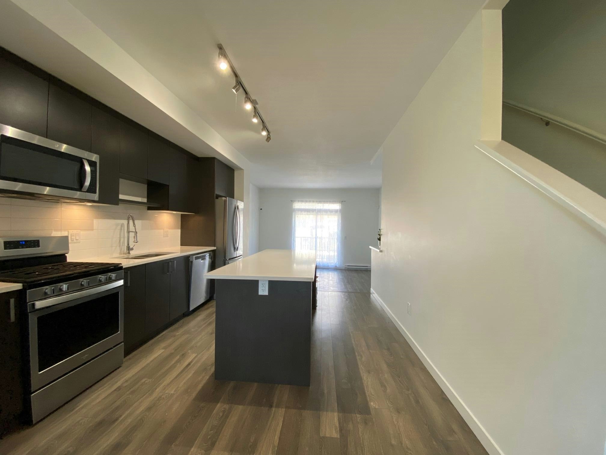 37-16678 25 Avenue, Surrey, BC, V3Z 0Z2 - 3