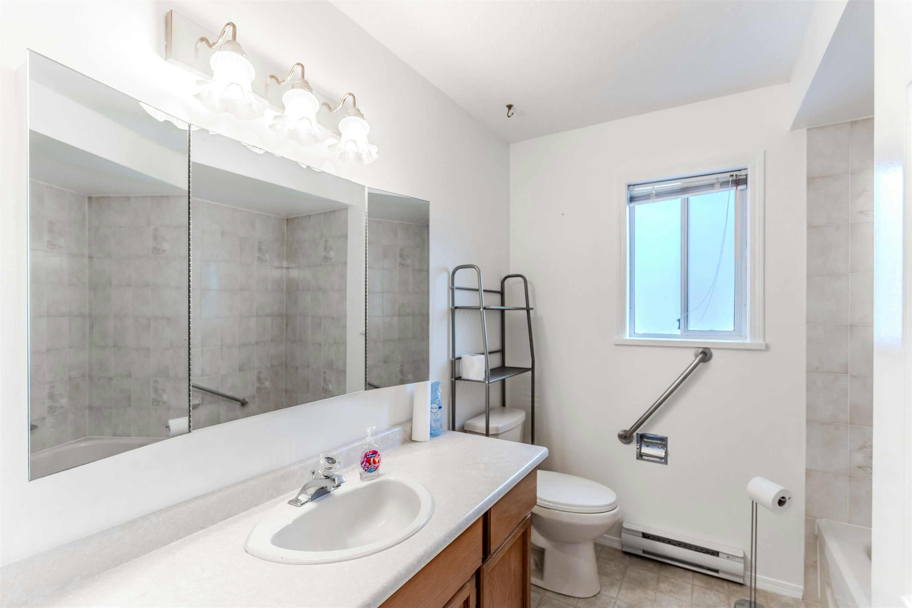 244-32691 Garibaldi Drive, Abbotsford, BC, V2T 5T7 - 18