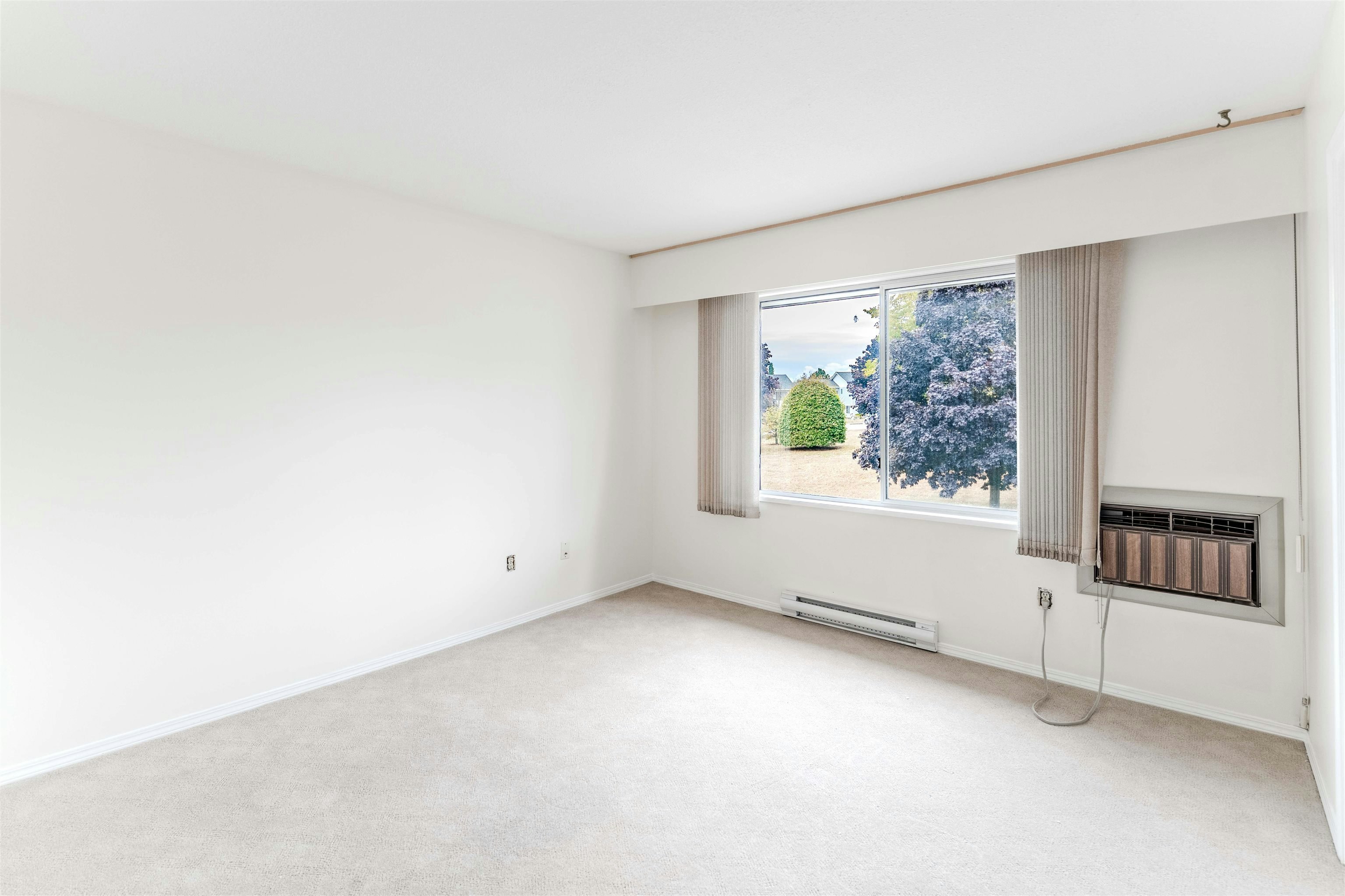 244-32691 Garibaldi Drive, Abbotsford, BC, V2T 5T7 - 4