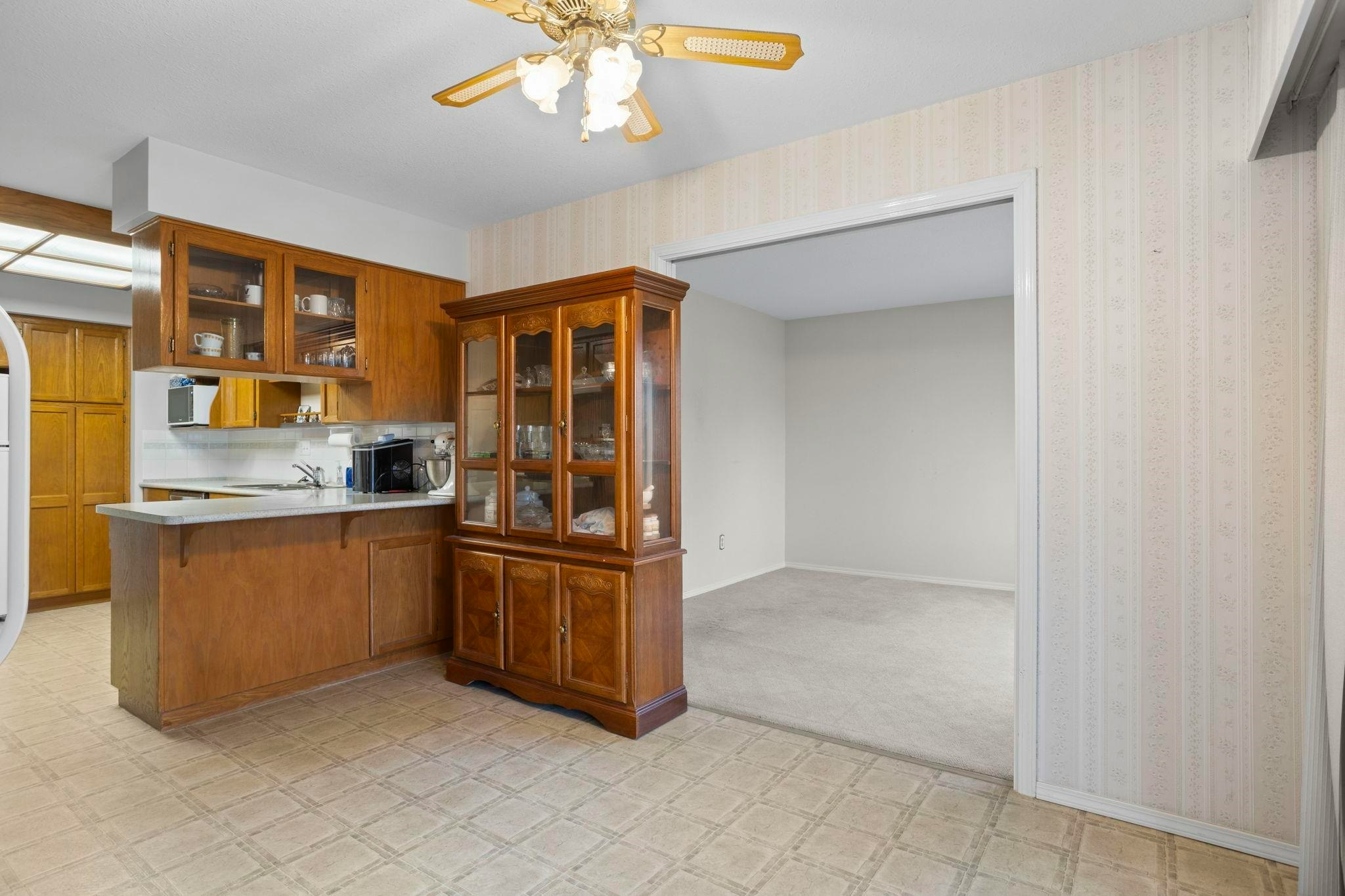 244-32691 Garibaldi Drive, Abbotsford, BC, V2T 5T7 - 9