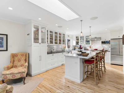 5160 12 Avenue - 5