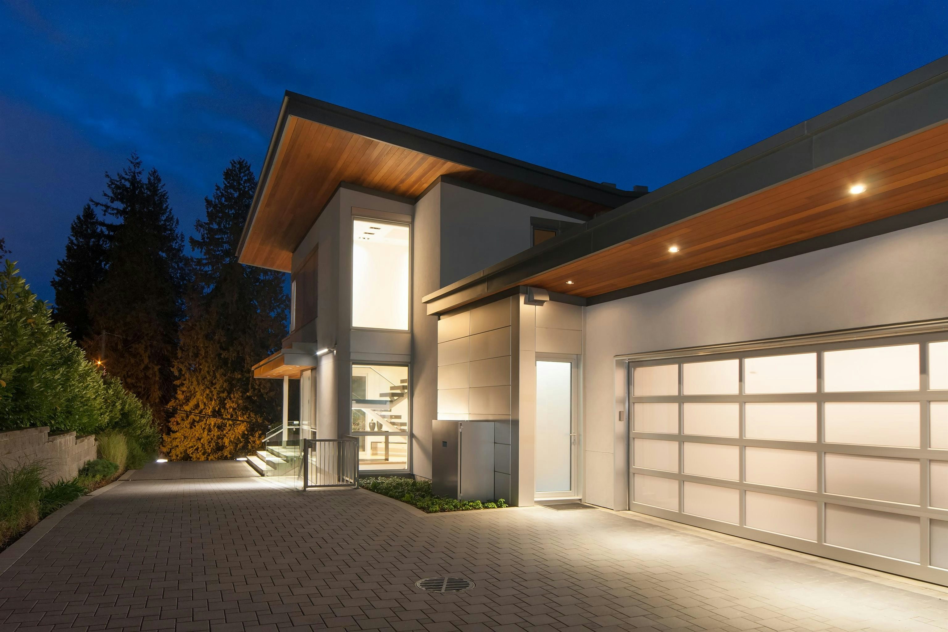 3023 Mathers Avenue, West Vancouver, BC, V7V 2K3 - 39