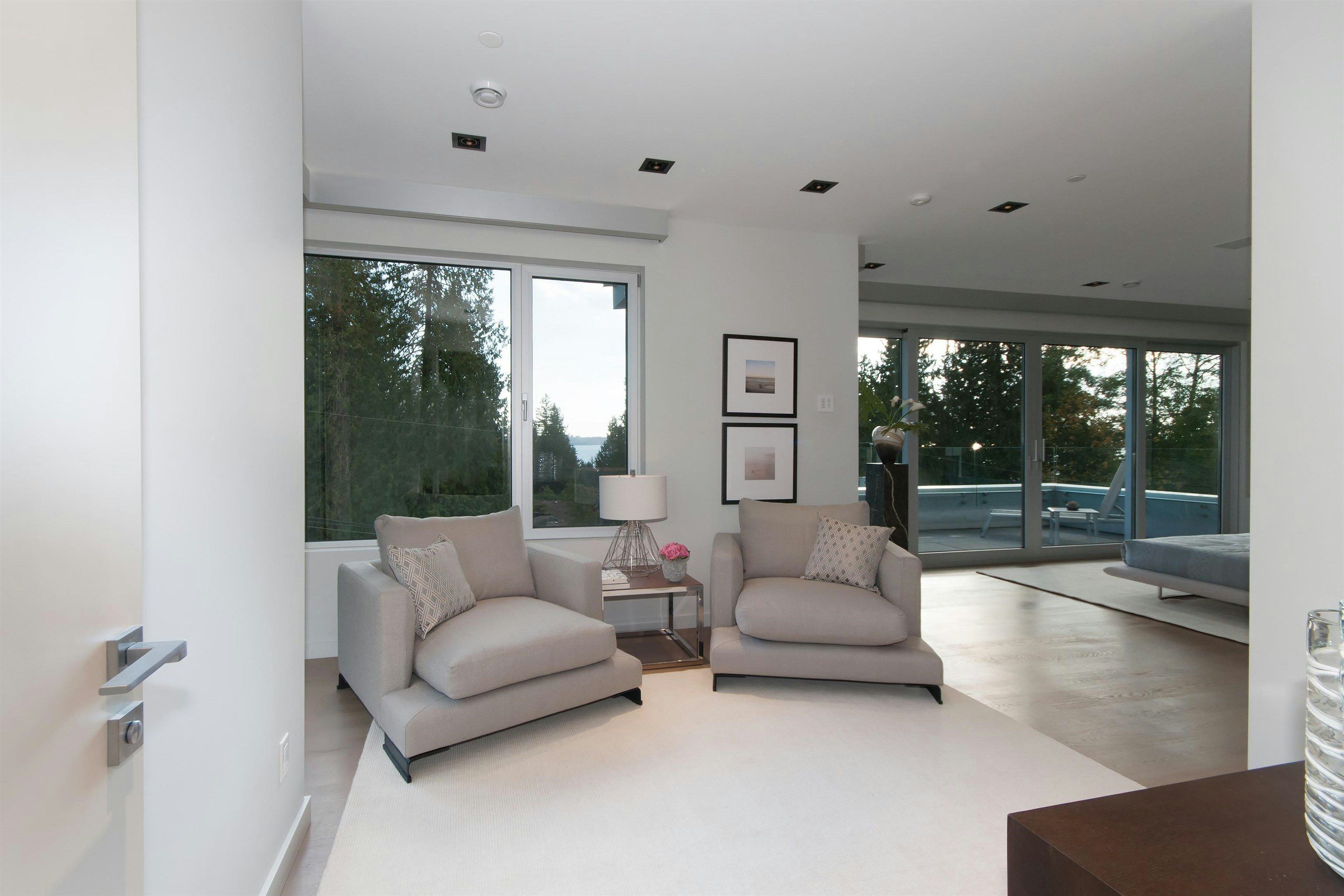 3023 Mathers Avenue, West Vancouver, BC, V7V 2K3 - 21