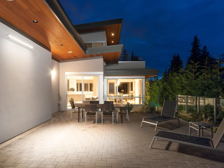 3023 Mathers Avenue, West Vancouver, BC, V7V 2K3 - 36