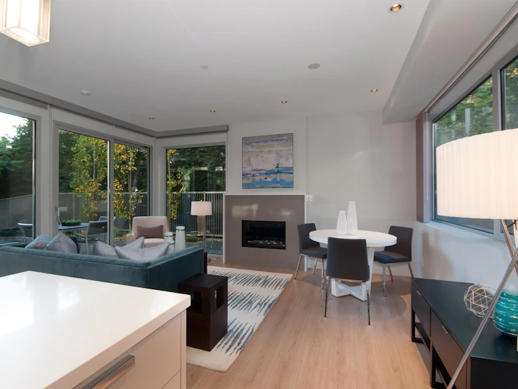 3023 Mathers Avenue, West Vancouver, BC, V7V 2K3 - 9