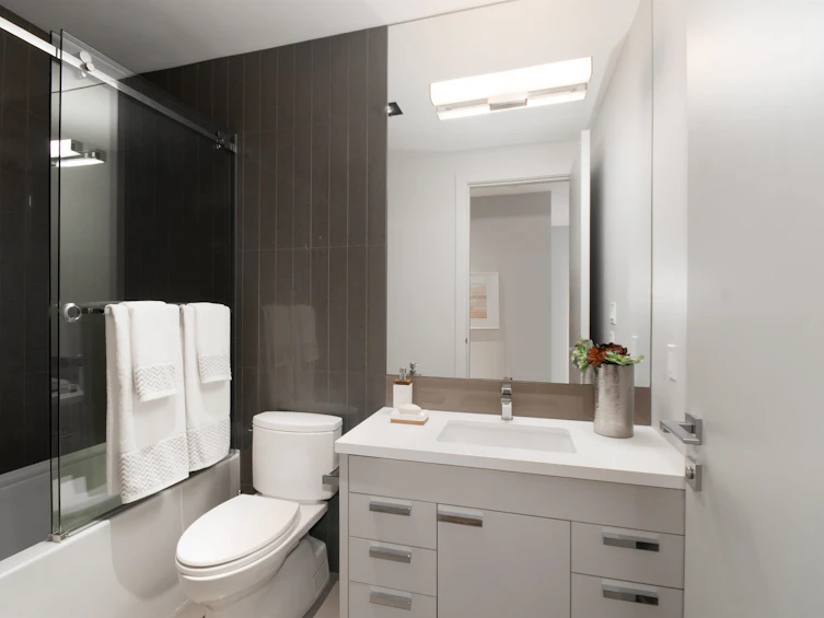 3023 Mathers Avenue, West Vancouver, BC, V7V 2K3 - 25