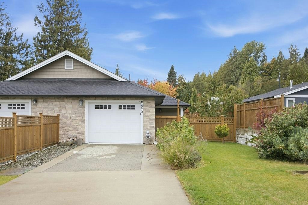 1070 Celia Crescent, Gibsons, BC, V0N 1V7