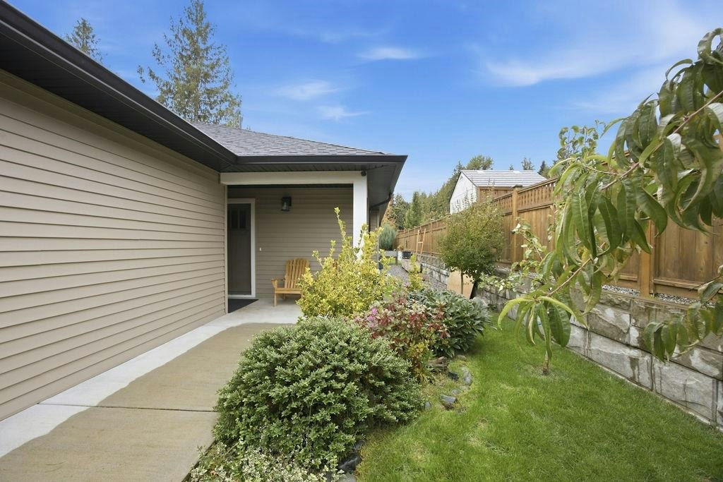 1070 Celia Crescent - 3