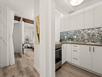 207-1655 Nelson Street - 5
