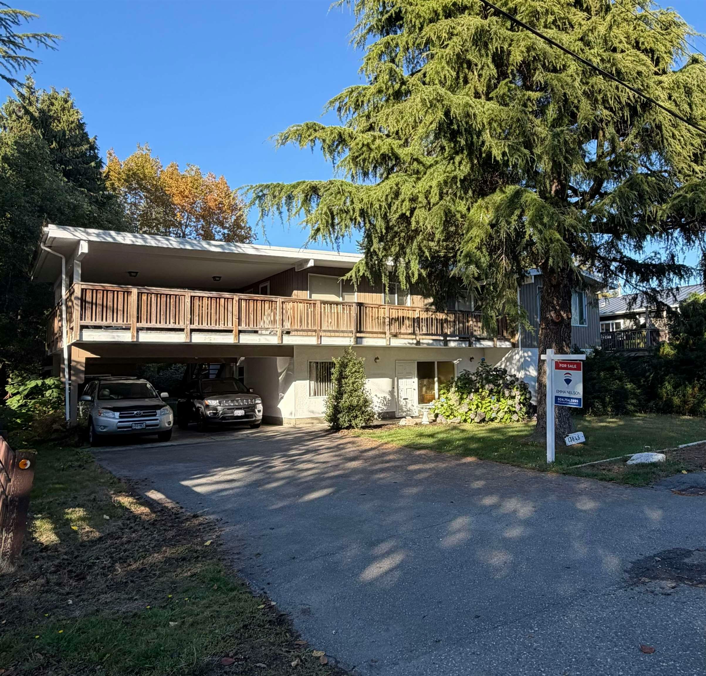13645 Blackburn Avenue, Surrey, BC, V4B 2Y9