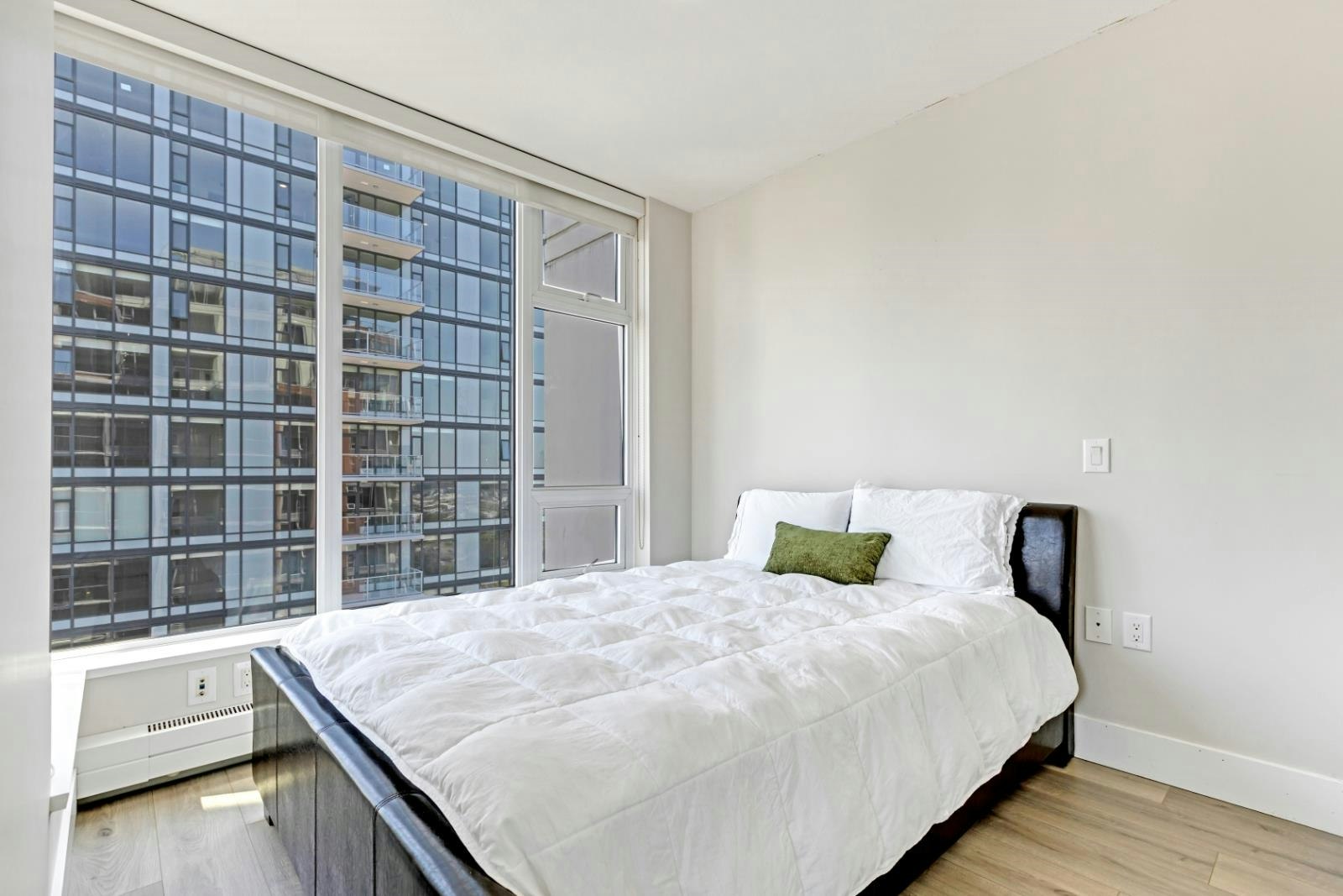 1401-150 W 15th Street, North Vancouver, BC, V7M 0C4 - 11