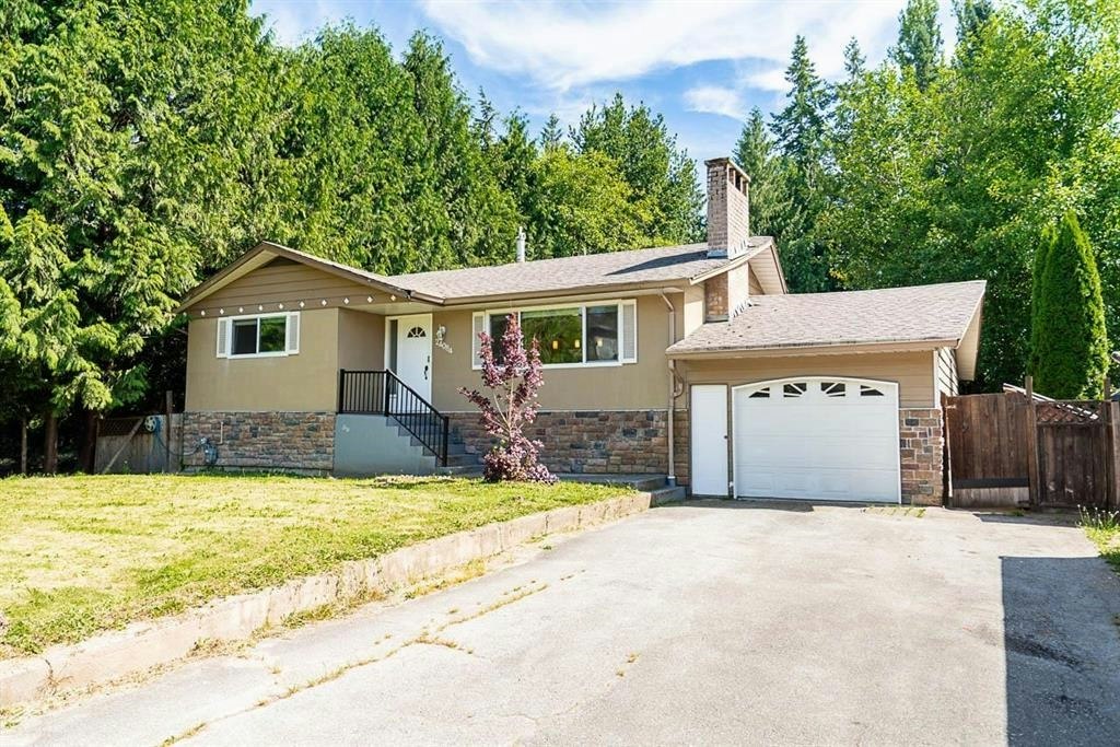 24084 102 Avenue, Maple Ridge, BC, V2W 1J1