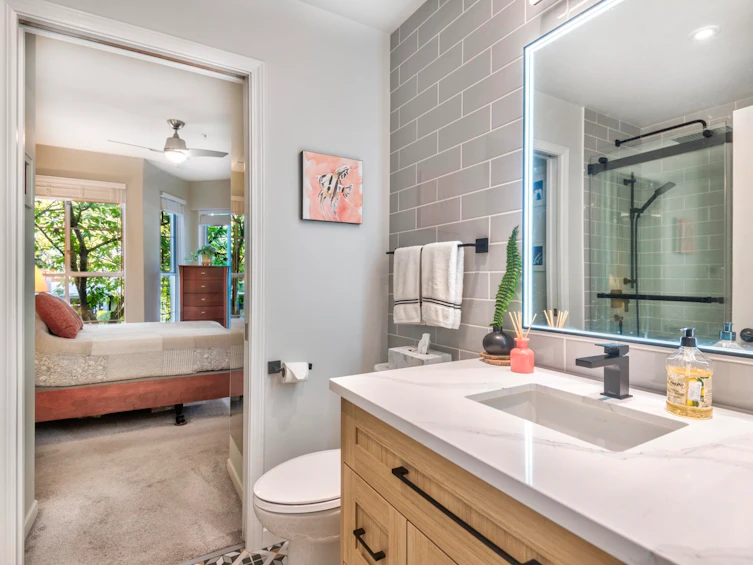 202-1928 Nelson Street, Vancouver, BC, V6G 1N2 - 17