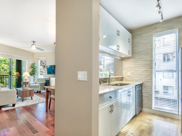 202-1928 Nelson Street, Vancouver, BC, V6G 1N2 - 10
