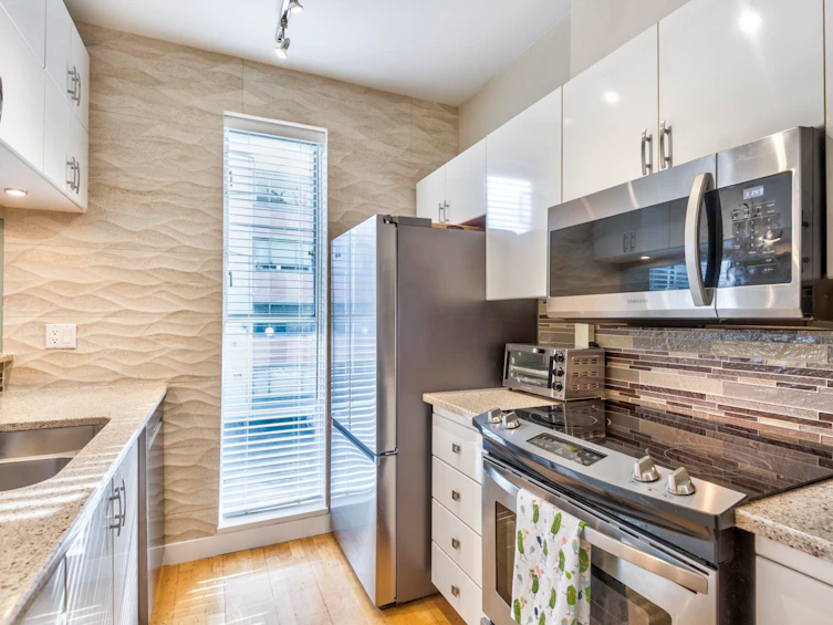 202-1928 Nelson Street, Vancouver, BC, V6G 1N2 - 12