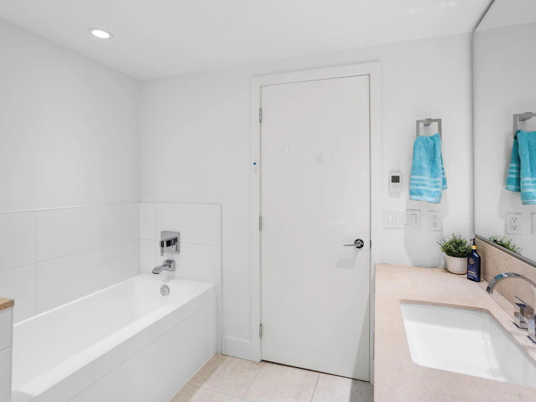 306-158 W 13th Street, North Vancouver, BC, V7M 0A7 - 21