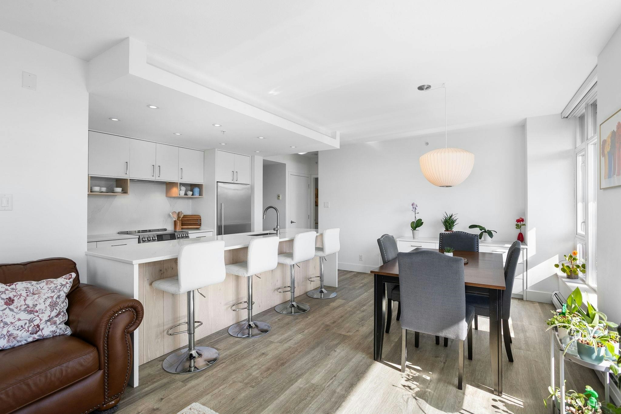 306-158 W 13th Street - 4