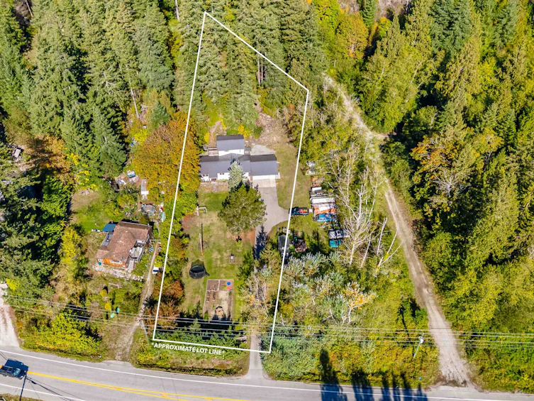 9158 Sunshine Coast Highway, Halfmoon Bay, BC, V0N 1Y2 - 35
