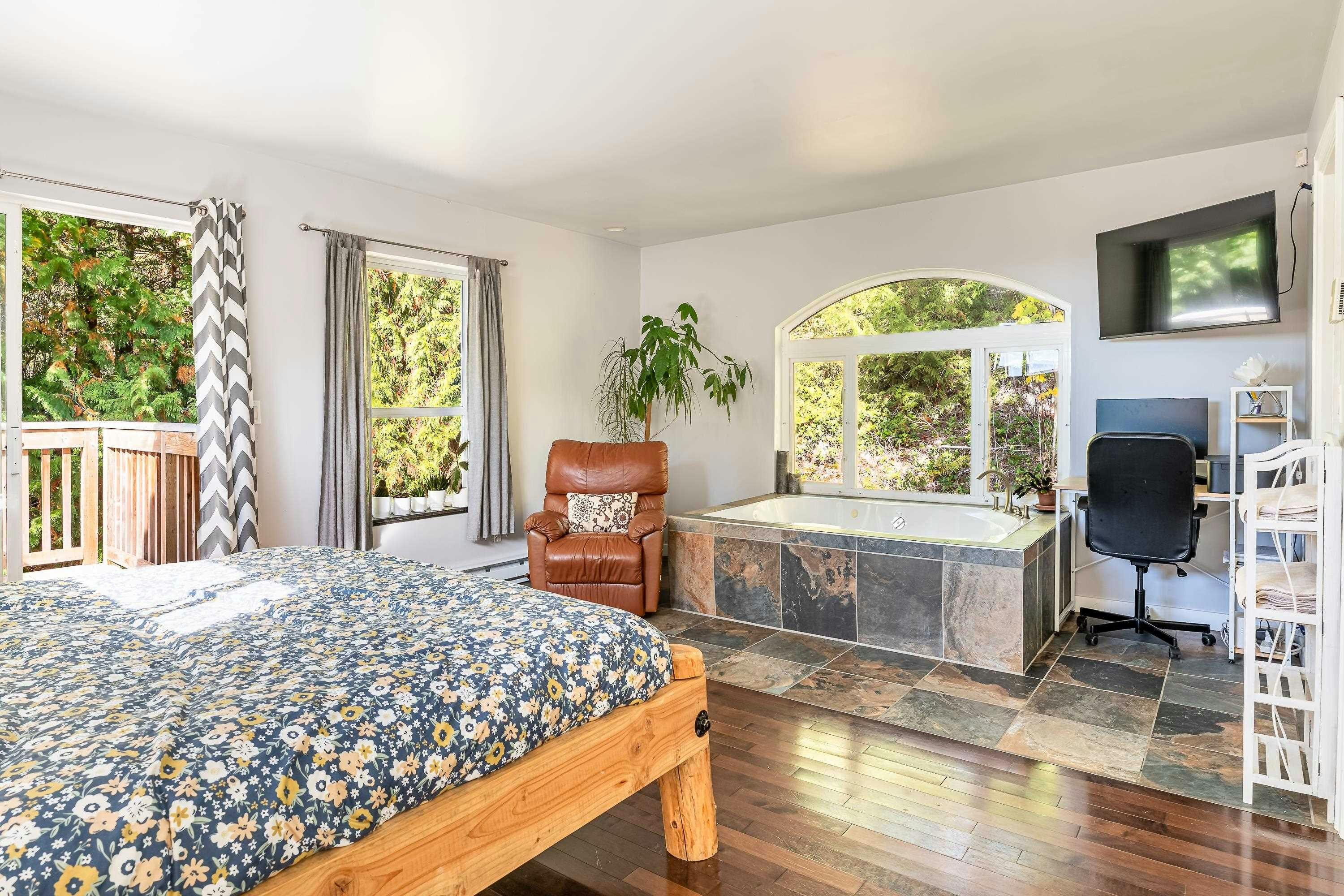 9158 Sunshine Coast Highway, Halfmoon Bay, BC, V0N 1Y2 - 27